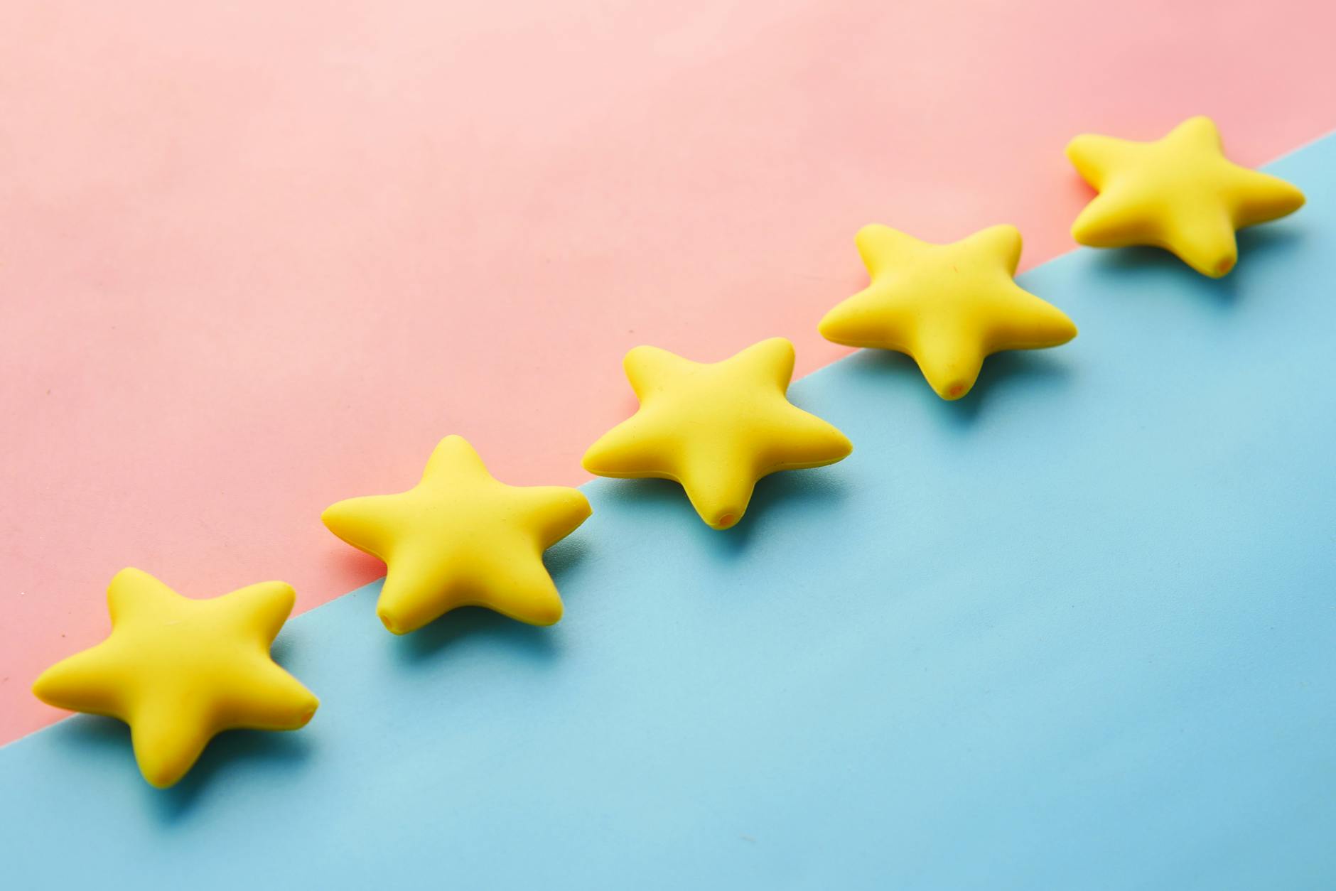 Cómo Conseguir Más Reseñas 5 Estrellas en Booking y Google: La Guía 2026 para Hoteles que Quieren Más Ingresos