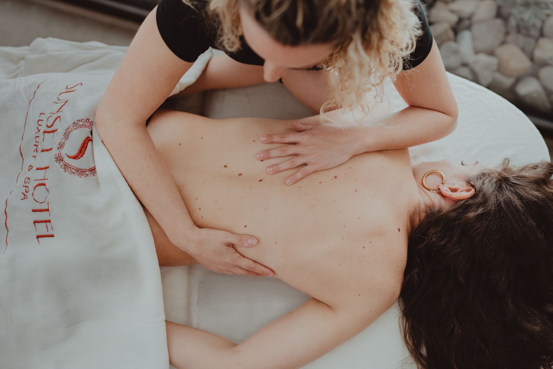 Masaje en un spa de hotel de lujo — vender spa y wellness por WhatsApp